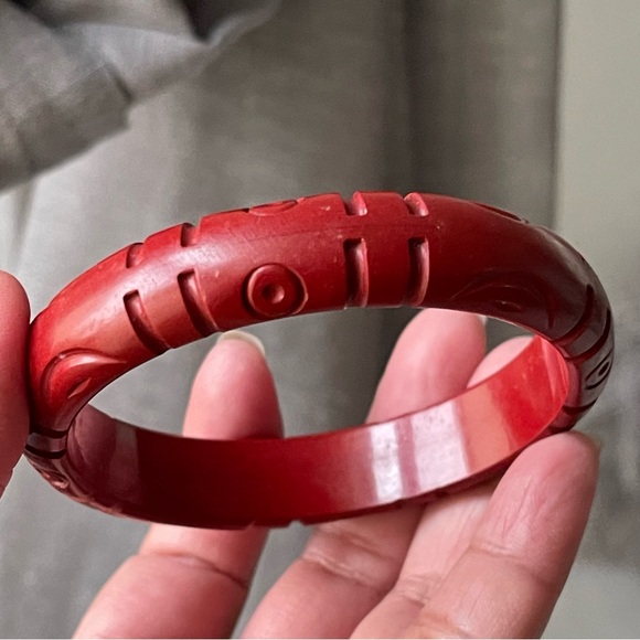 Bakelite Rare Antique Art Deco Vintage Deep Red Hand Carved 3" Diameter - Picture 12 of 16